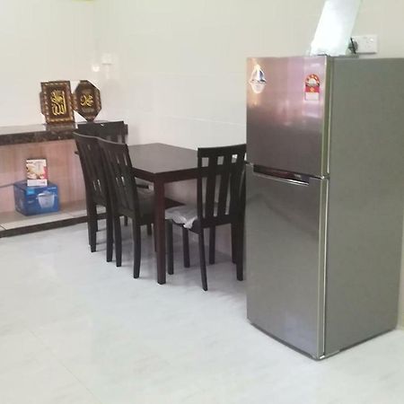 Homestay Damai Yusmila Kuala Terengganu Eksteriør bilde