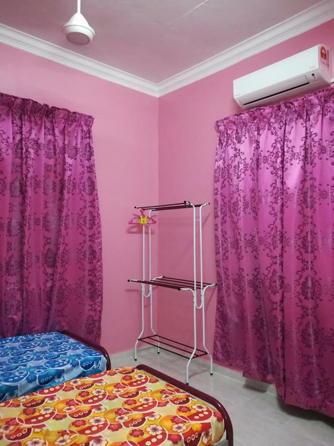 Homestay Damai Yusmila Kuala Terengganu Eksteriør bilde