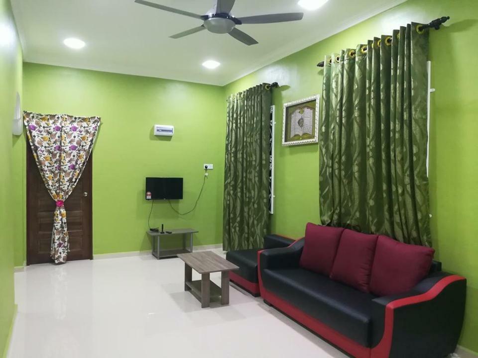 Homestay Damai Yusmila Kuala Terengganu Eksteriør bilde