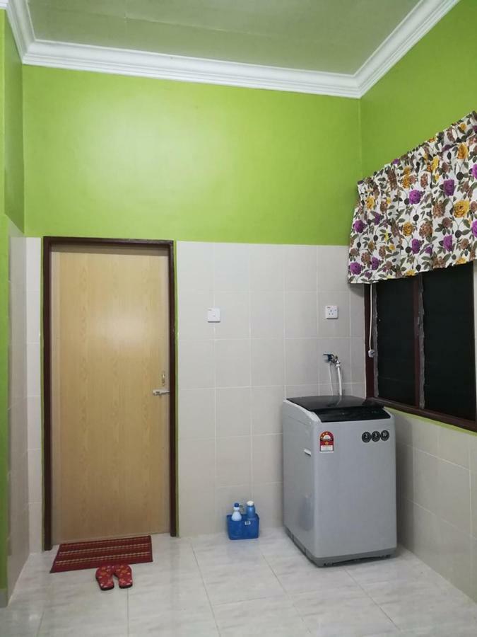 Homestay Damai Yusmila Kuala Terengganu Eksteriør bilde