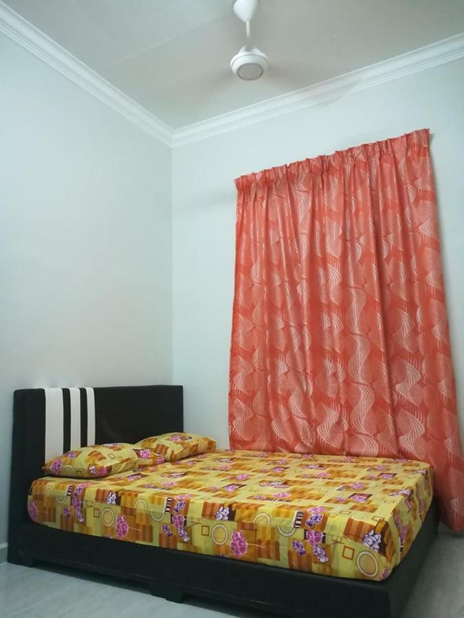 Homestay Damai Yusmila Kuala Terengganu Eksteriør bilde