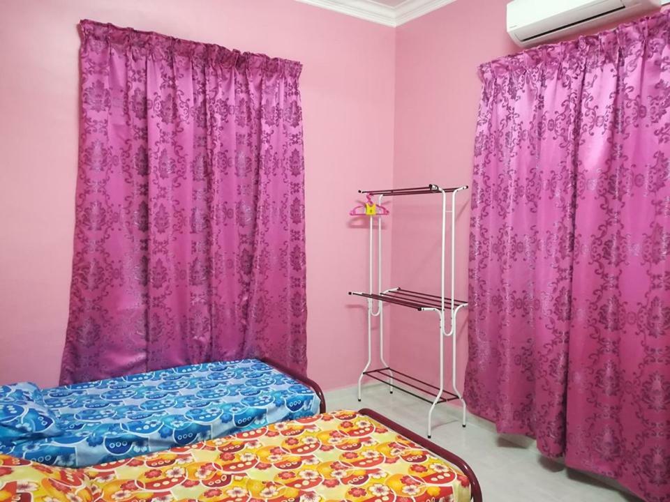 Homestay Damai Yusmila Kuala Terengganu Eksteriør bilde